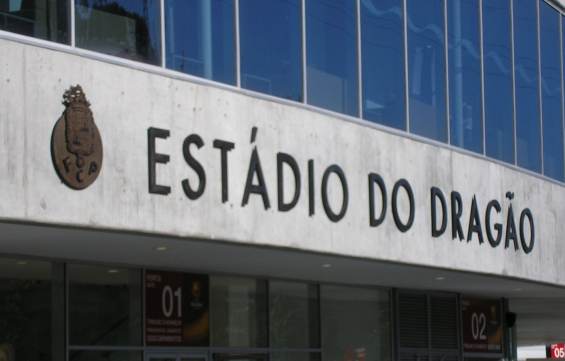 Estádio do Dragão Porto - so heißt es! (übrigens wie 'Dragon' gesprochen)